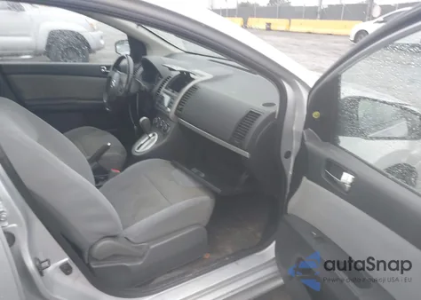 2011 Nissan Sentra 2.0Sr из США, поврежденный, VIN 3N1AB6AP5BL696943